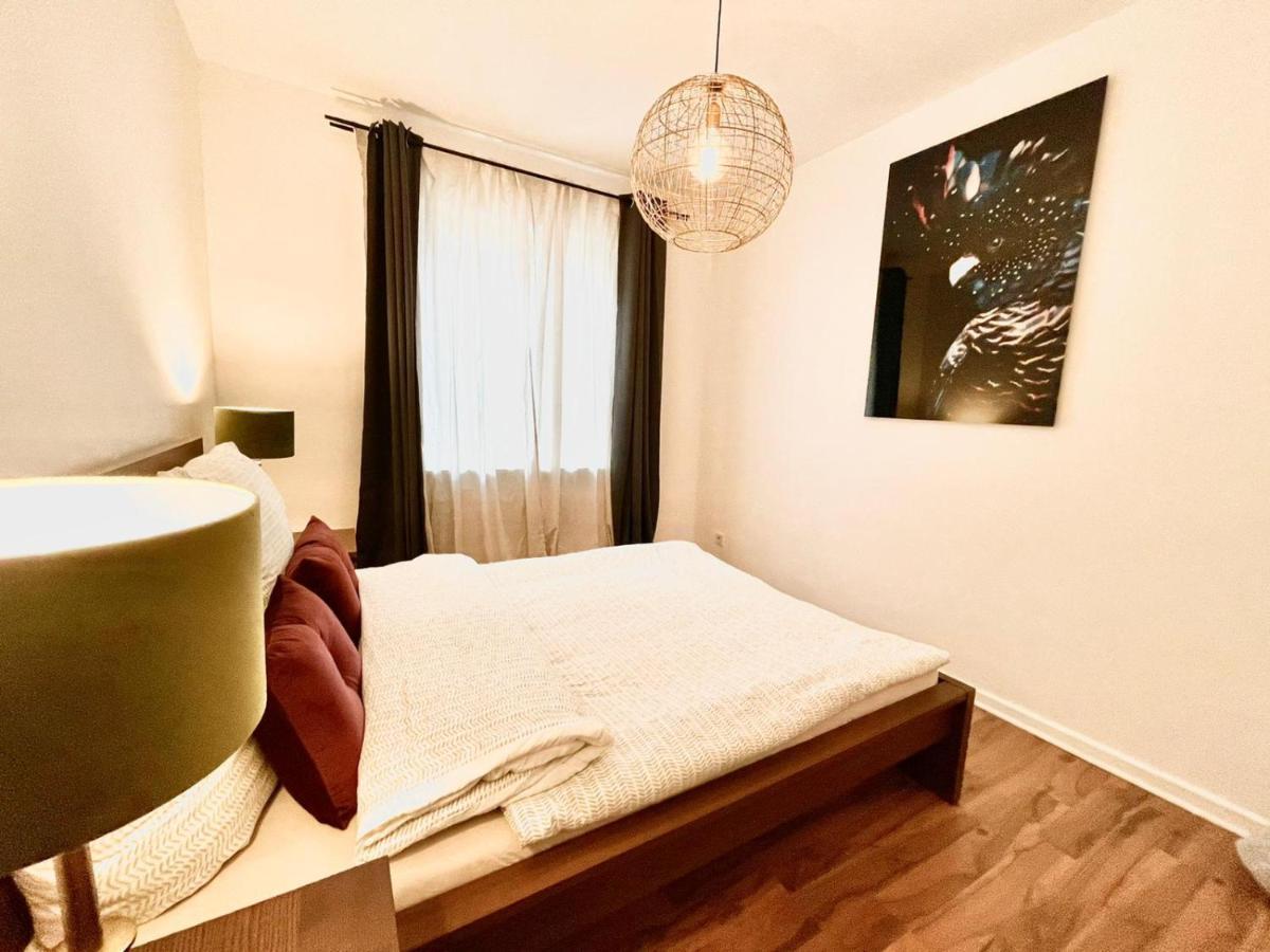 Gemuetliche & Individuelle Ferienwohnungen In Krefeld - Junik Apartments Eksteriør bilde