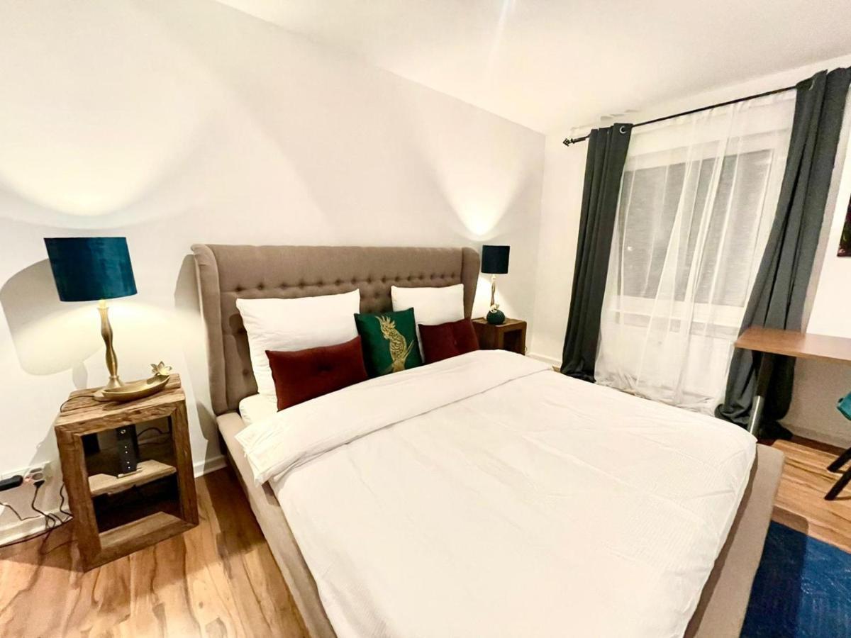 Gemuetliche & Individuelle Ferienwohnungen In Krefeld - Junik Apartments Eksteriør bilde
