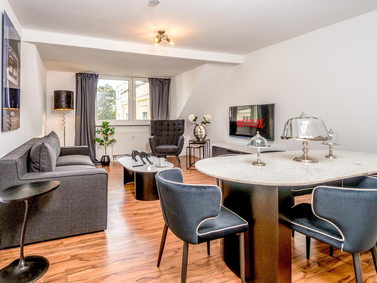 Gemuetliche & Individuelle Ferienwohnungen In Krefeld - Junik Apartments Eksteriør bilde