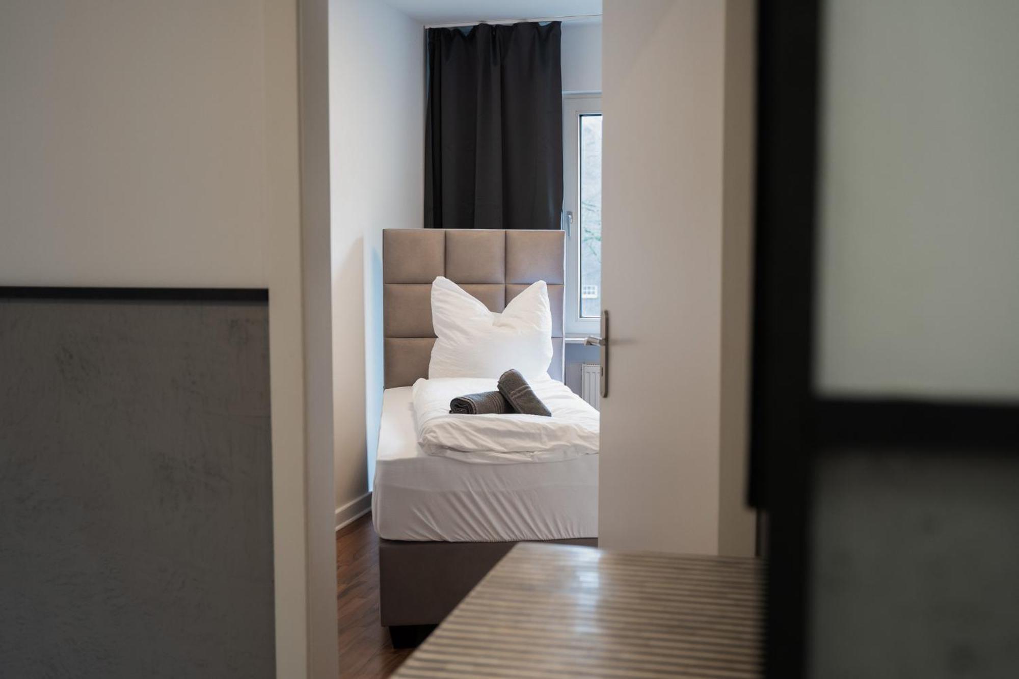 Gemuetliche & Individuelle Ferienwohnungen In Krefeld - Junik Apartments Eksteriør bilde