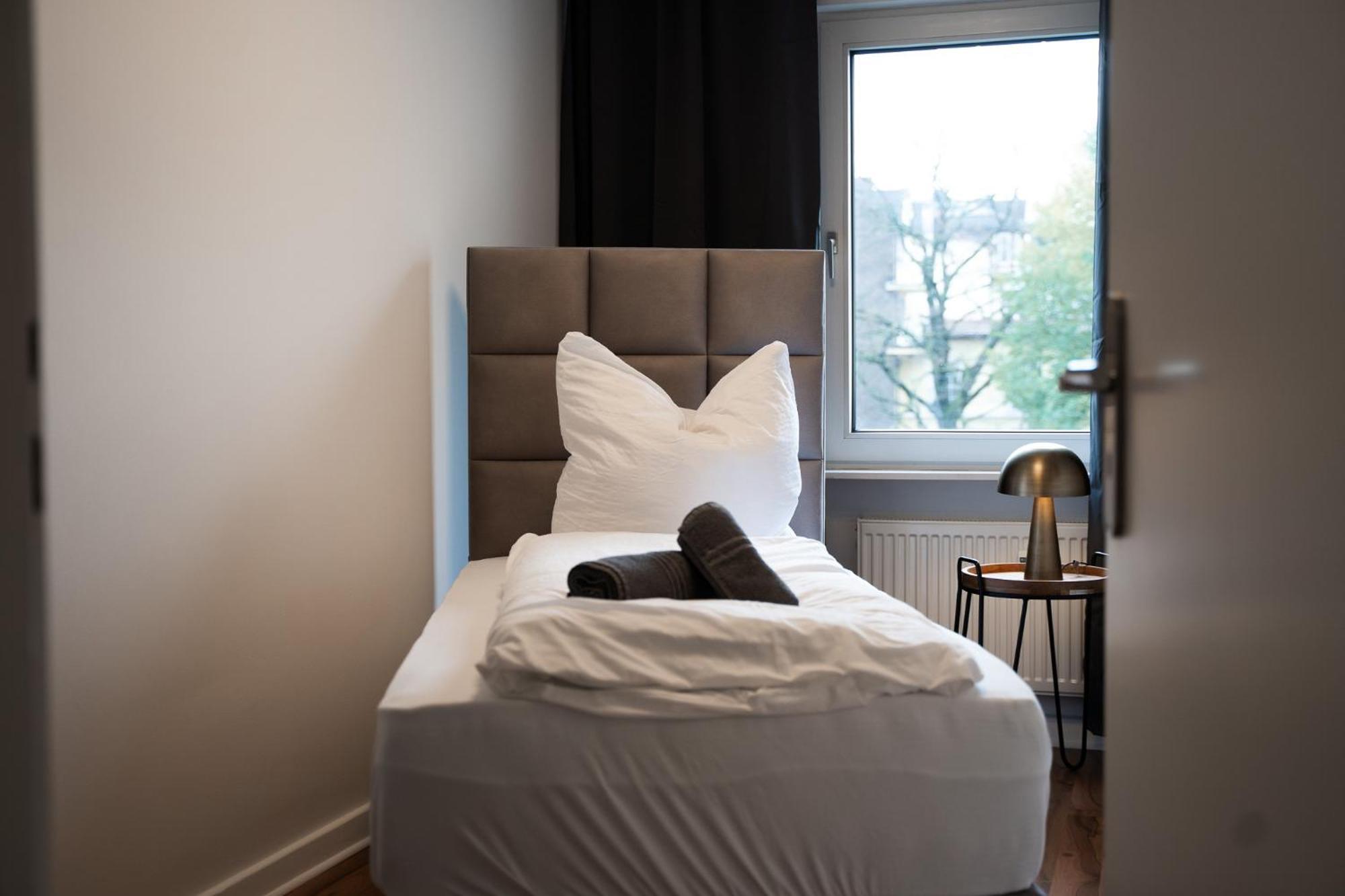 Gemuetliche & Individuelle Ferienwohnungen In Krefeld - Junik Apartments Eksteriør bilde