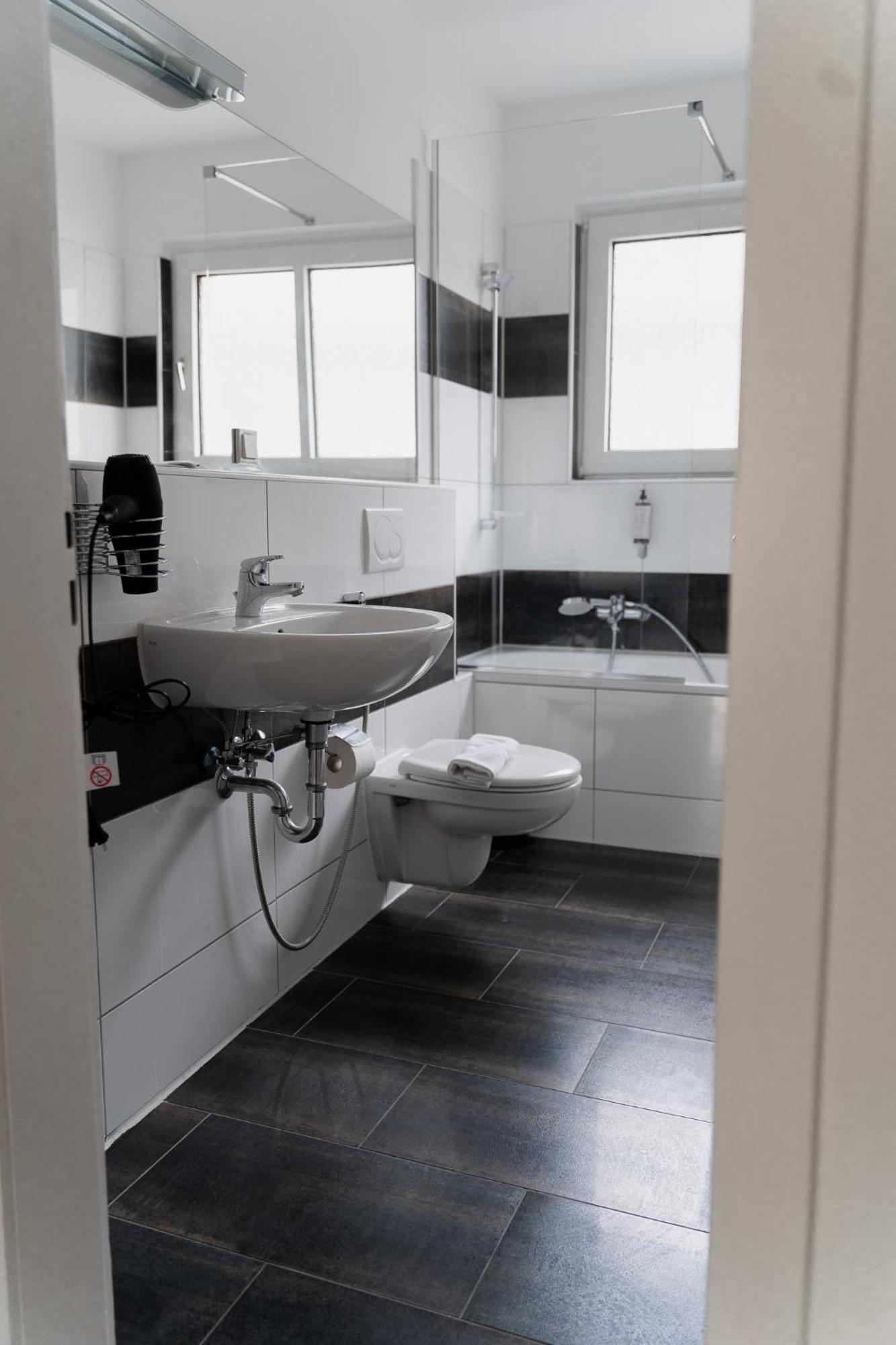 Gemuetliche & Individuelle Ferienwohnungen In Krefeld - Junik Apartments Rom bilde