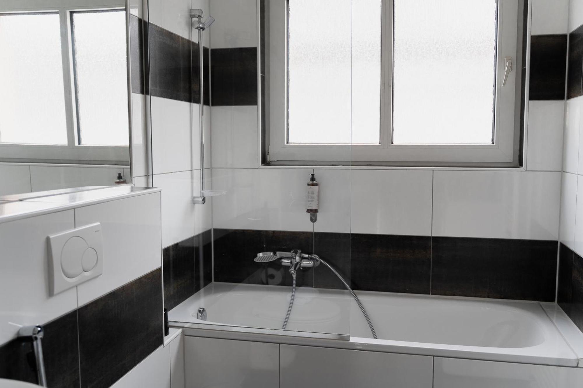 Gemuetliche & Individuelle Ferienwohnungen In Krefeld - Junik Apartments Rom bilde
